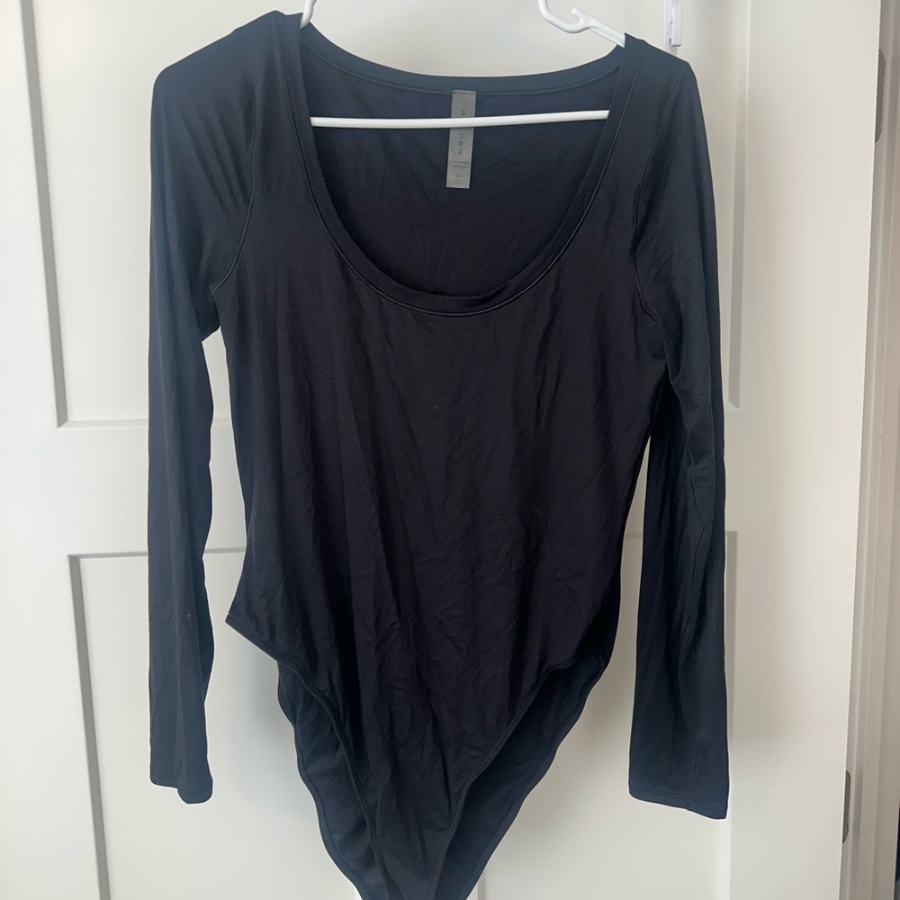 Aritzia Classic Black Long Sleeve Bodysuit